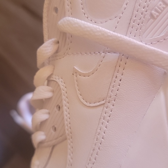 COPY - Nike Air Max 90's (women's) - Picture 5 of 6